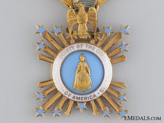 An Maryland Colonial Dames Of America Membership Badge In Gold