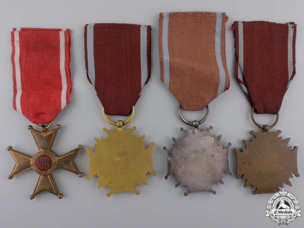 four_polish_medals&_awards_img_02.jpg552d74b25bf01