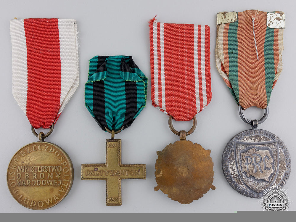 four_polish_medals&_awards_img_02.jpg5508639ee490b