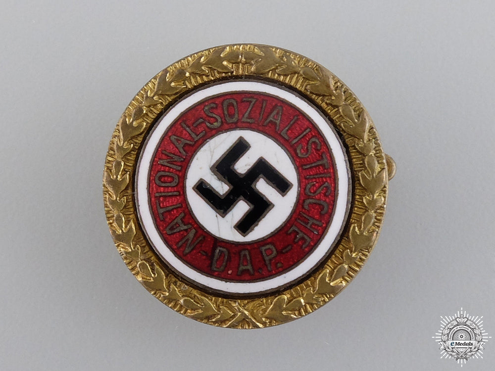 a_golden_party_badge_of_the_assessor_of_the_regional_court_in_schwaben_img_02.jpg547a091c336bb