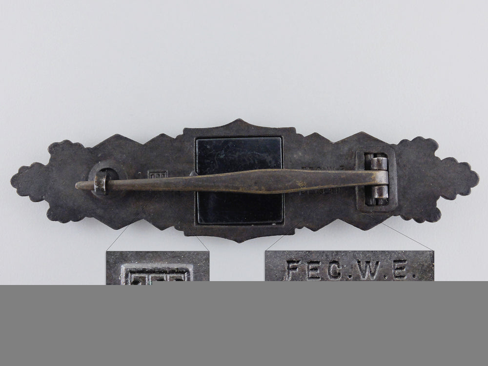 a_near_mint_bronze_grade_close_combat_clasp_by_josef_feix&_sohn_img_02.jpg55bb9721a3c3a