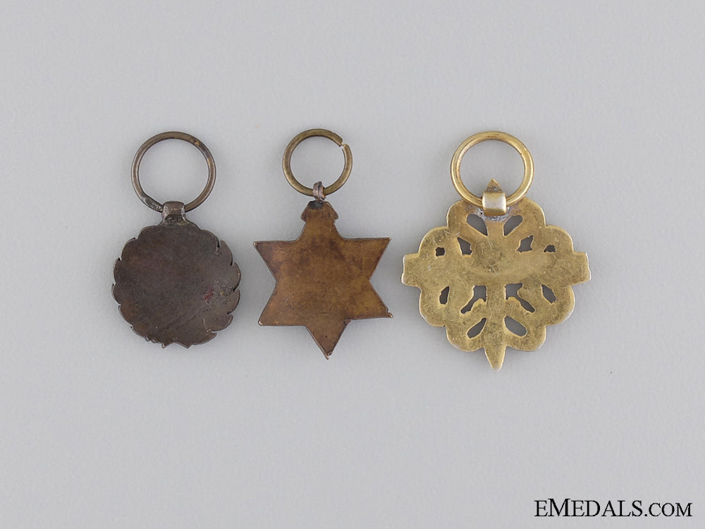 three_miniature_spanish_medals_img_02.jpg54107209bf17f