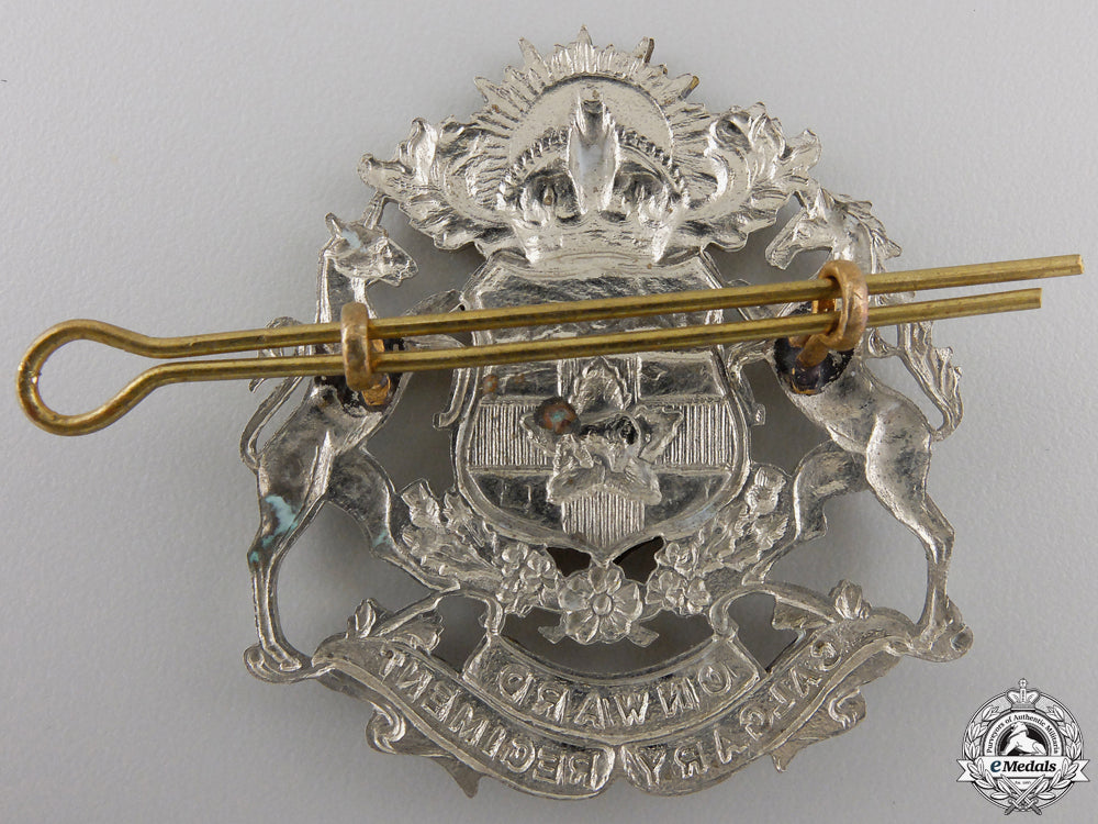 a_second_war_calgary_regiment_cap_badge_img_02.jpg5552549ab7a33