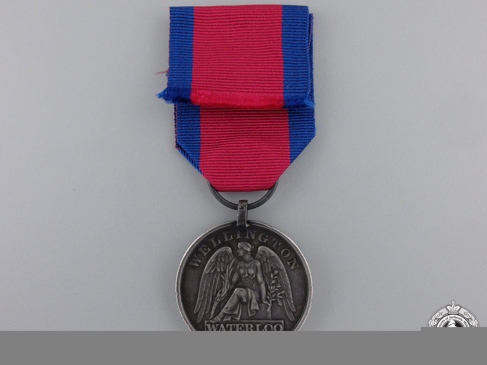 an1815_waterloo_medal_to_the_royal_artillery_drivers_img_02.jpg5527f8f804068