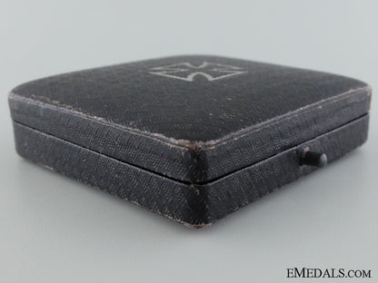 1914_iron_cross_first_class;_marked_k.a.g;_cased_img_02.jpg538cb8220565f