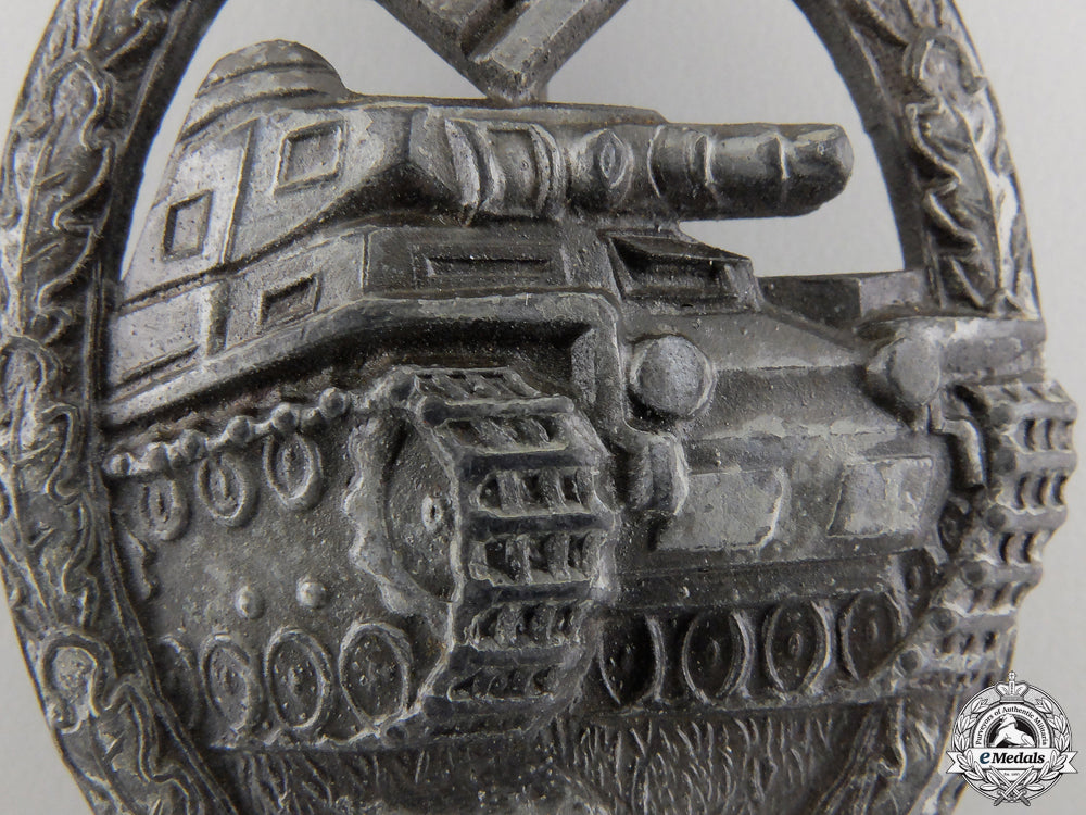 a_silver_grade_tank_badge_img_02.jpg55798b1ff0288