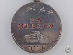 A Second War Soviet Medal For Bravery; Type Ii