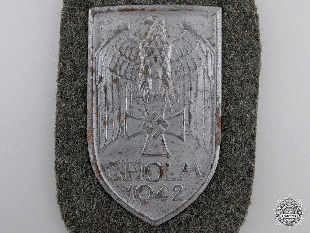 an_army_issued_cholm_campaign_shield_img_02.jpg54f628893144c