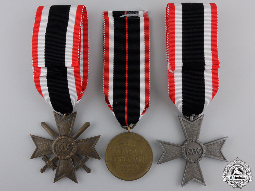 three_second_war_german_merit_awards_img_02.jpg551af6d5c7ec3