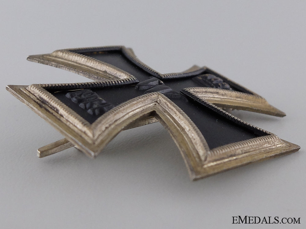 1914_first_class_iron_cross;_unmarked_img_03.jpg53baad9e37ec3