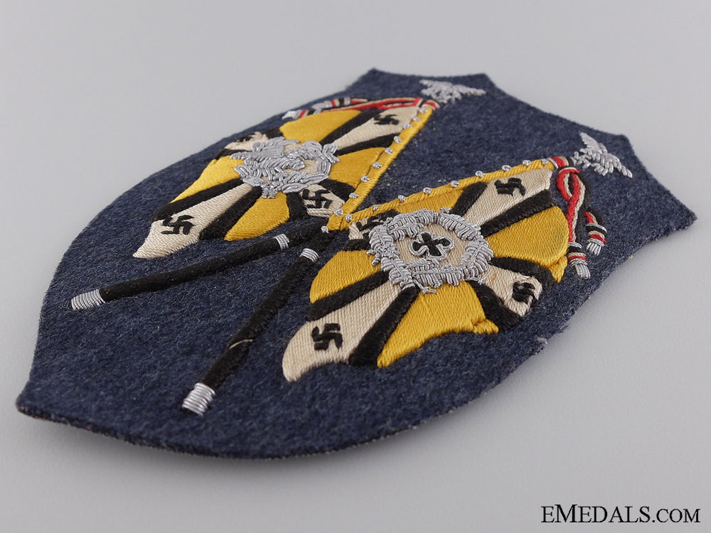 a_rare_luftwaffe_flying_branch_units_flag_bearer's_arm_shield_img_03.jpg544e62be6cf35