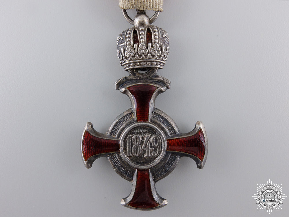 austria,_empire._a_silver_cross_of_merit_with_crown,_by_w.kunz_img_03.jpg54cbc556c4102