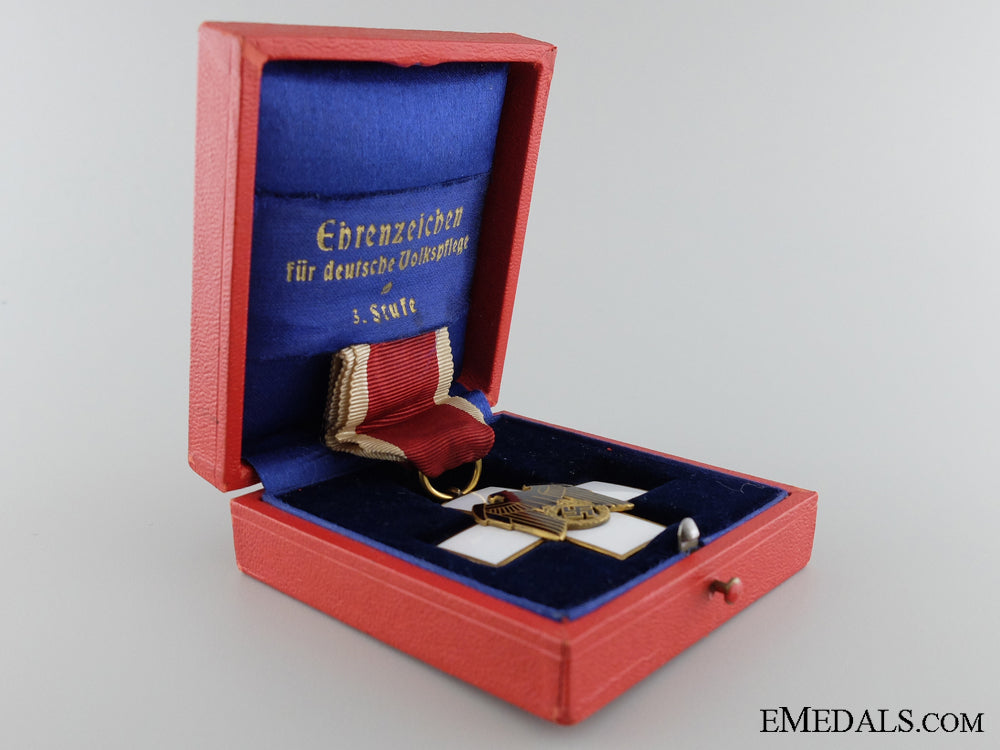 a_cased_german_social_welfare_decoration;_third_class_img_03.jpg5385e8e1e0a62