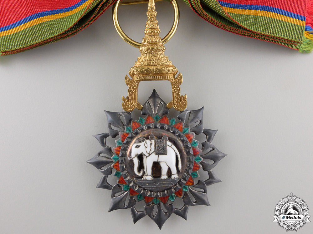 a_thai_order_of_the_white_elephant:_breast_star_set_img_03.jpg5575cc6d2de3c