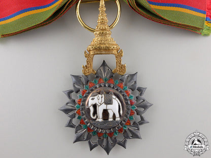 a_thai_order_of_the_white_elephant:_breast_star_set_img_03.jpg5575cc6d2de3c