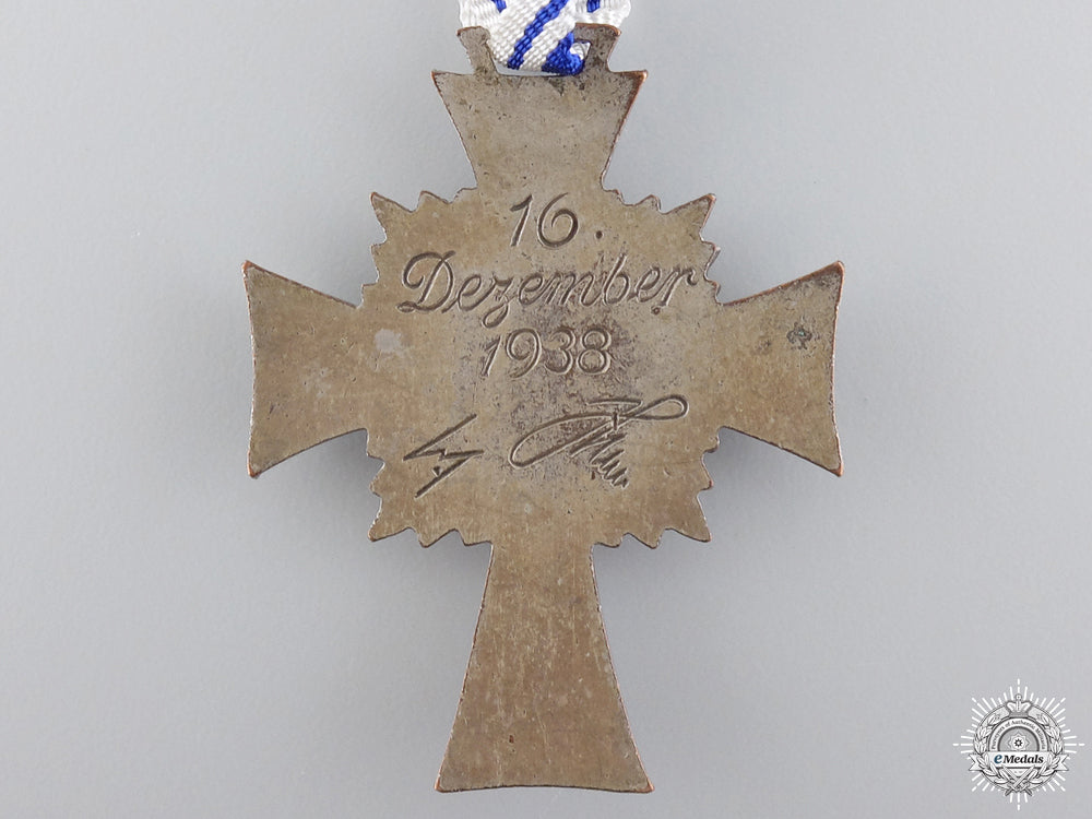 a_silver_grade_german_mother's_cross_img_03.jpg547e1d5f7613c