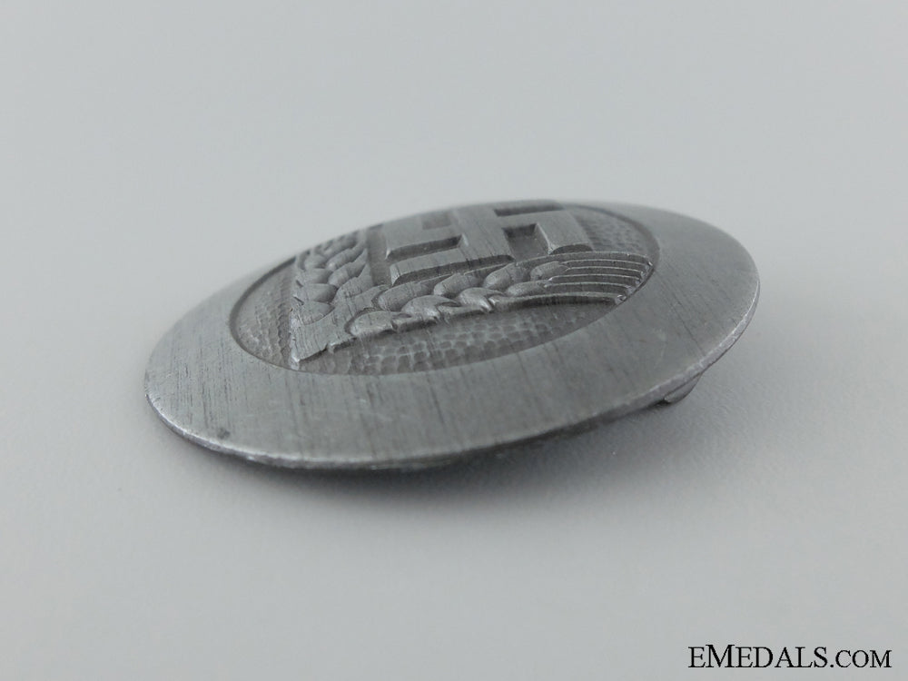 radwj_arbeitsmaid_rank_brooch_img_03.jpg5395eeff6a29a