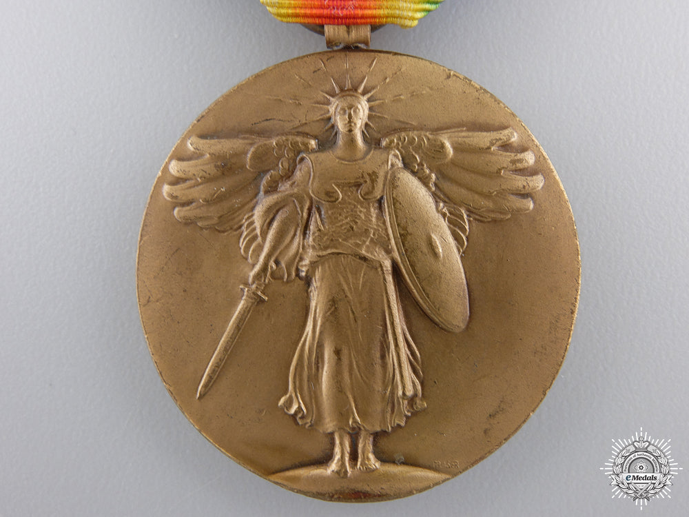 a_first_war_american_group_to_lieut._bounds;_dsc_recommendation_img_03.jpg55086716886d6