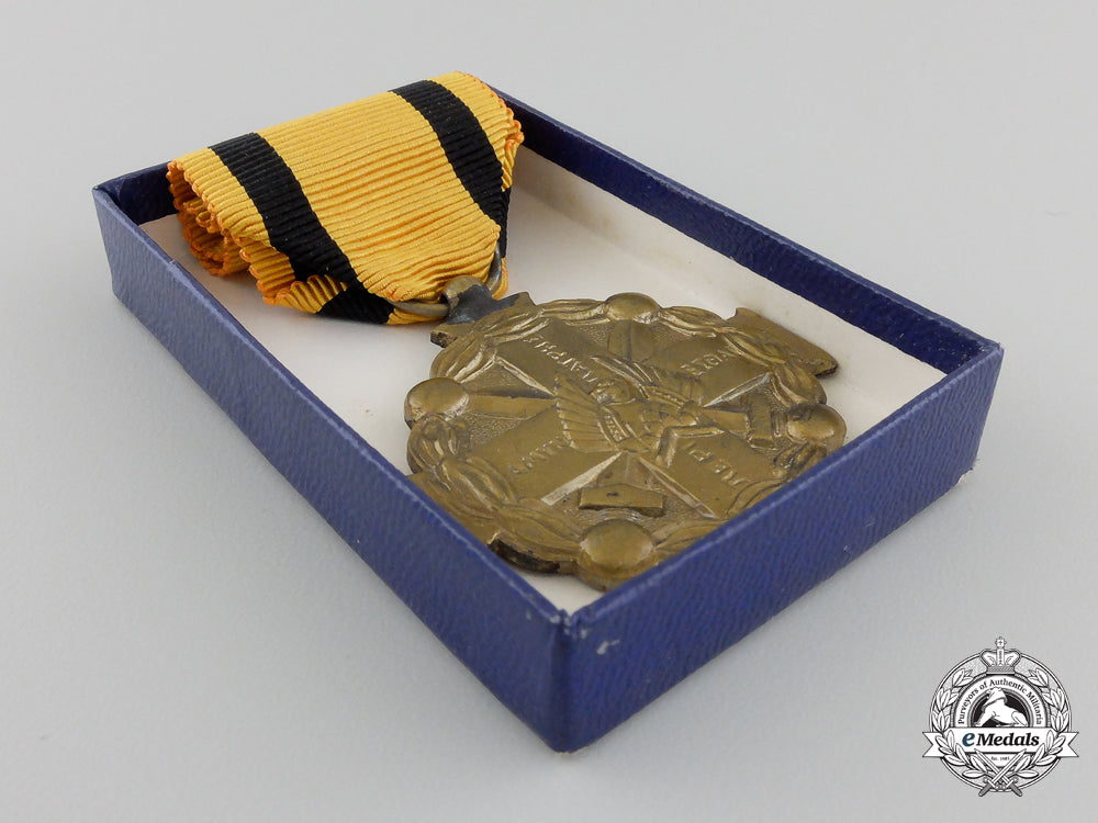 a_greek_medal_of_military_merit1916-1917;4_th_class_with_box_img_03_15_26