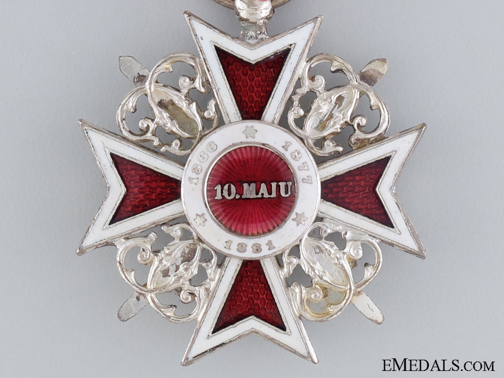 romanian_order_of_the_crown;_knight's_cross_with_swords_type_i_img_03.jpg53ac68e1e9e7c