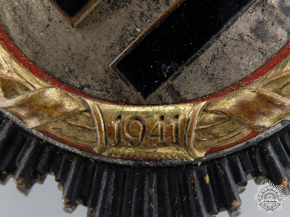 a_german_cross_in_gold_by_juncker_img_03.jpg54de2df97d9f8