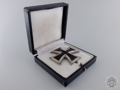 a_first_war_iron_cross_first_class1914;800_silver_with_case_img_03.jpg54ba9003cb459