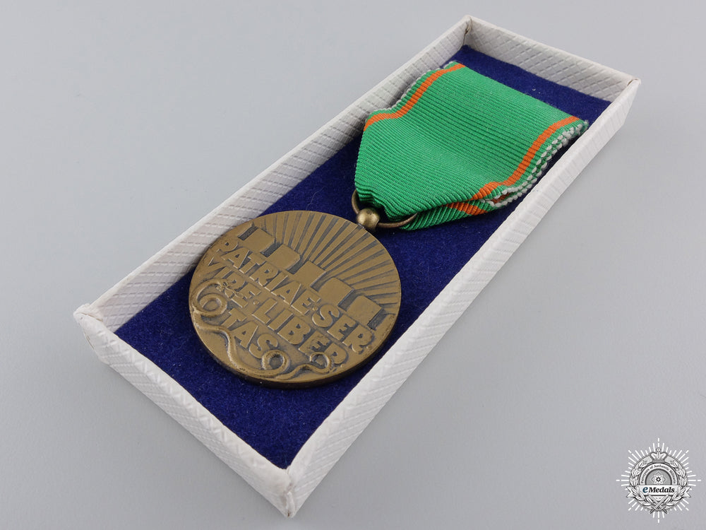 a_second_war_dutch_volunteer's_medal_with_box_img_03.jpg54e8d733c059e