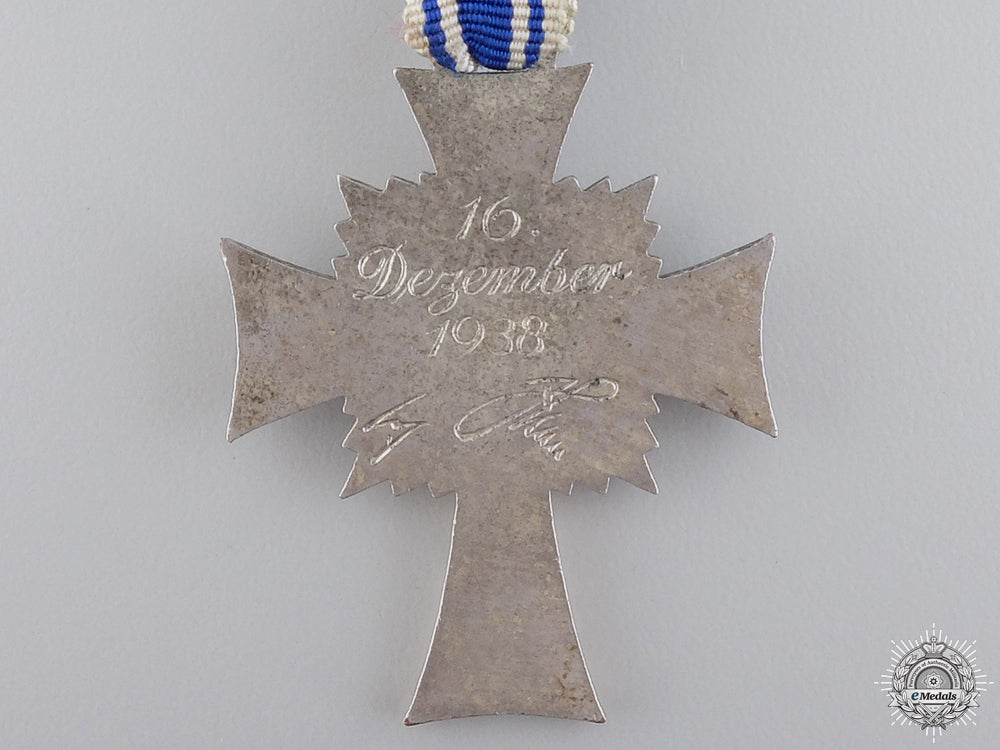 a_silver_grade_mother's_cross_img_03.jpg5470ddde4cf49