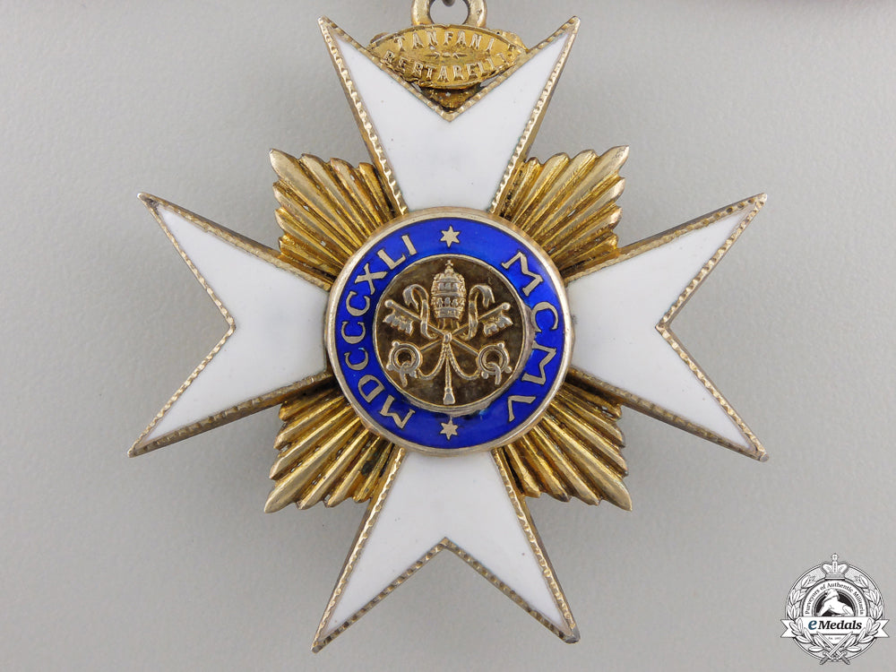 vatican._an_order_of_saint_sylvester,_dame,_by_tanfani_bertarello_img_03.jpg5581a323bcc86_1