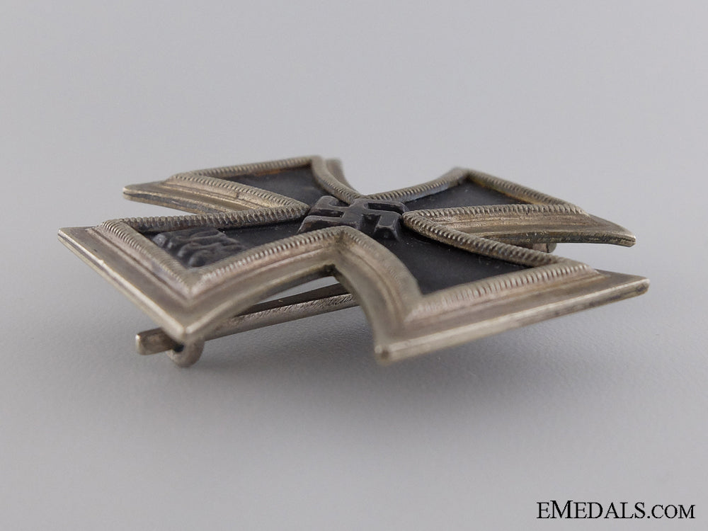a_second_war_iron_cross_first_class1939_img_03.jpg53f773ce47e9e