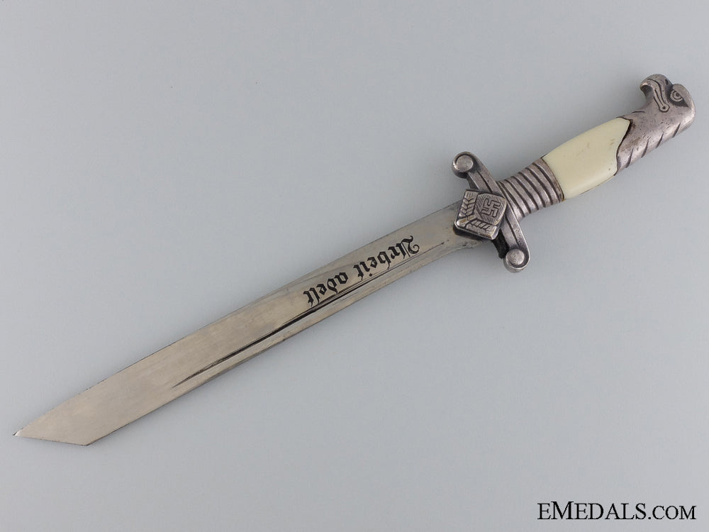 a_miniature_rad_leader's_dagger_by_h.w.pauseback_img_03.jpg545391a9b429d