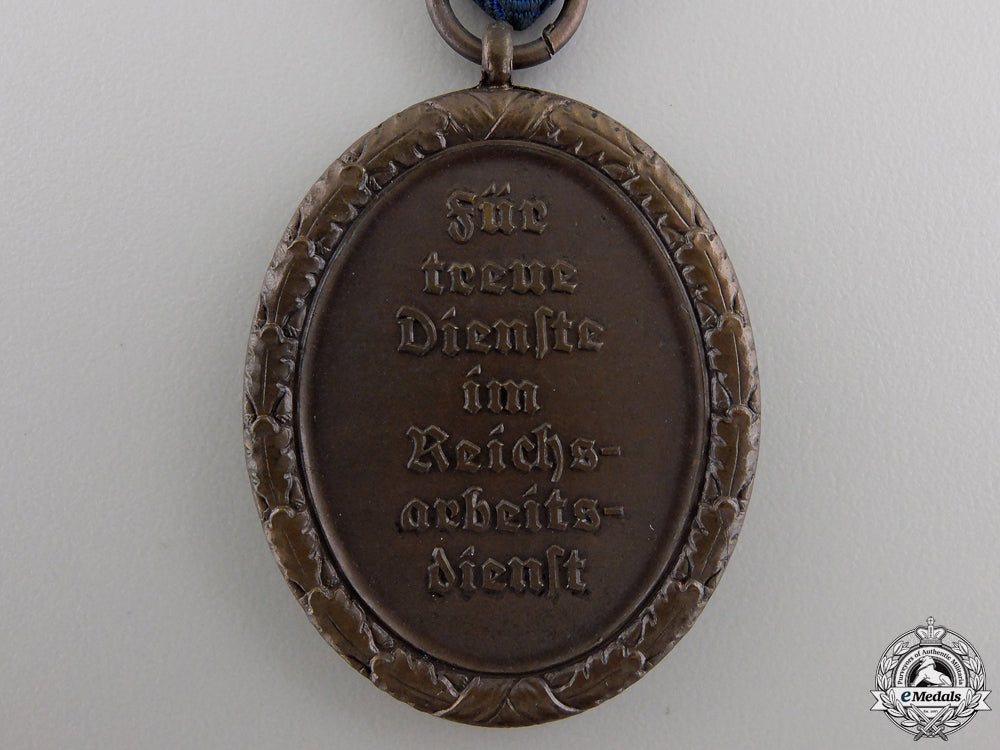 an_rad_long_service_award_for_men;_four_years_service_img_03.jpg5547ce8851dc8