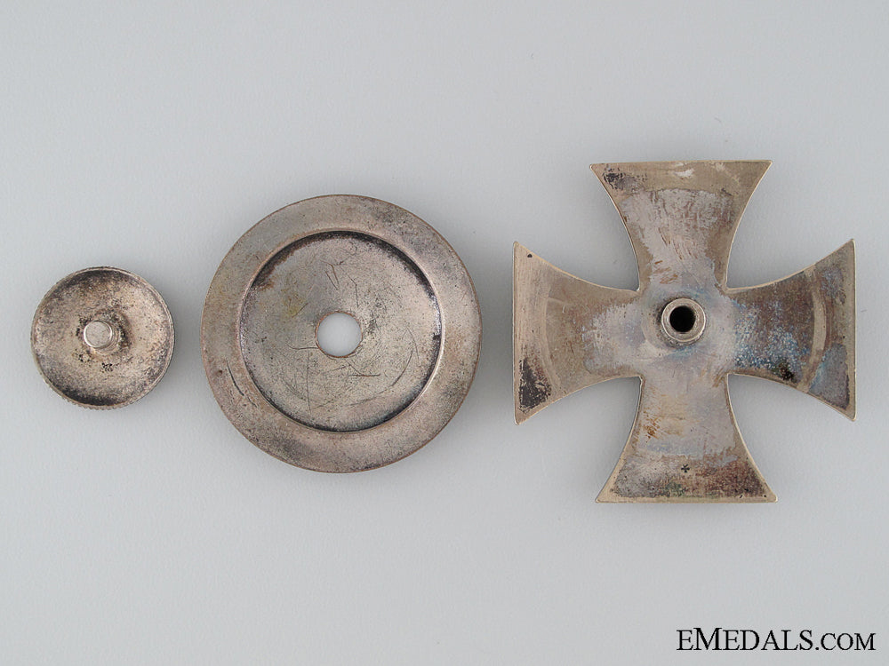 a_fine_quality_screw_back_iron_cross1_st_class1914_img_03.jpg534c3a65101dd