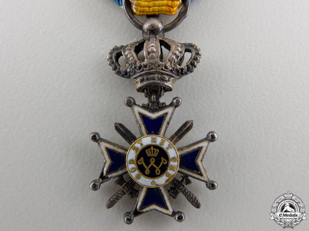 a_miniature_dutch_order_of_orange-_nassau_with_swords_img_03.jpg55788d2d0bad8