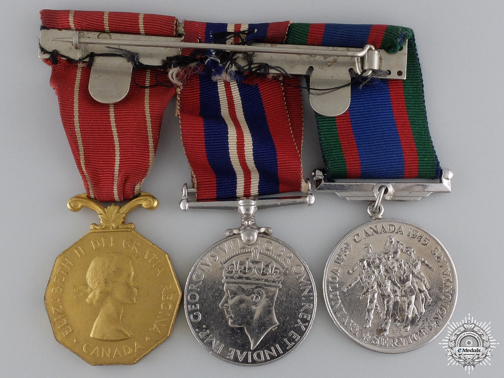 a_second_war_medal_group_to_the_canadian_women's_army_corp_img_03.jpg54b80cfacd072