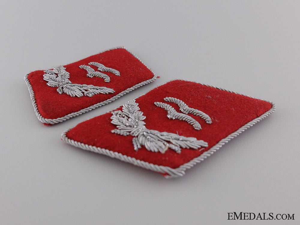 luftwaffe_anti-_aircraft_oberleutnant's_set_of_tabs_img_03.jpg5421bcfcb222d