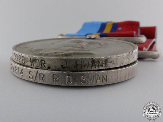 two_rhodesian_general_service_medals_and_one_cap_badge_img_03.jpg553e552393a3c