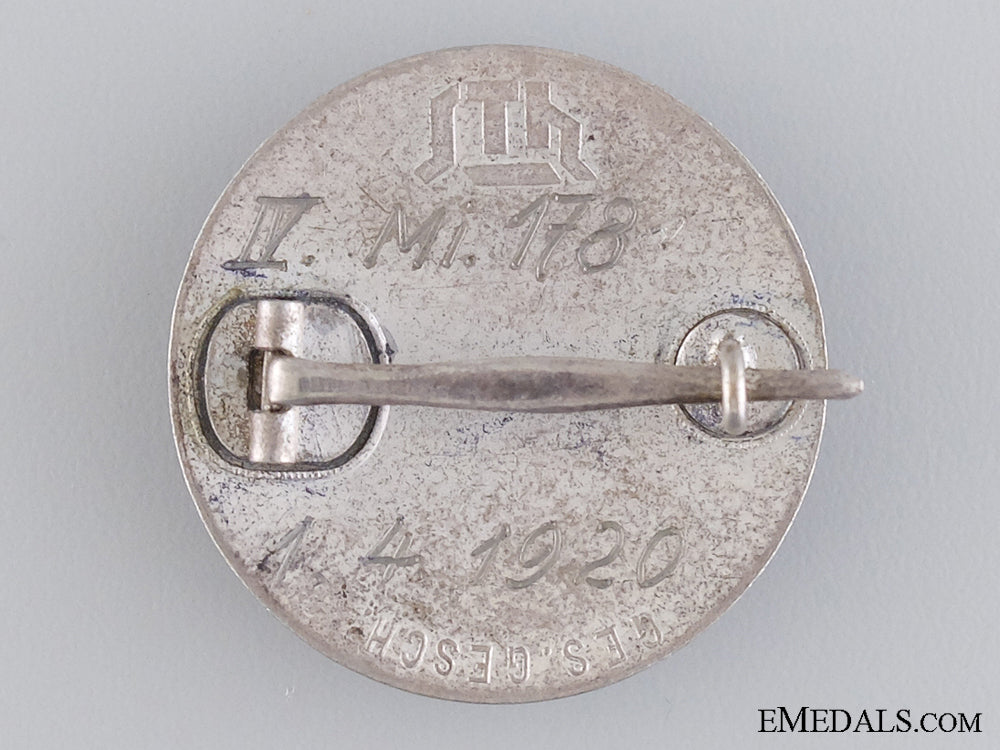 a1920_stahlhelm_membership_badge_img_03.jpg54454c305b4eb