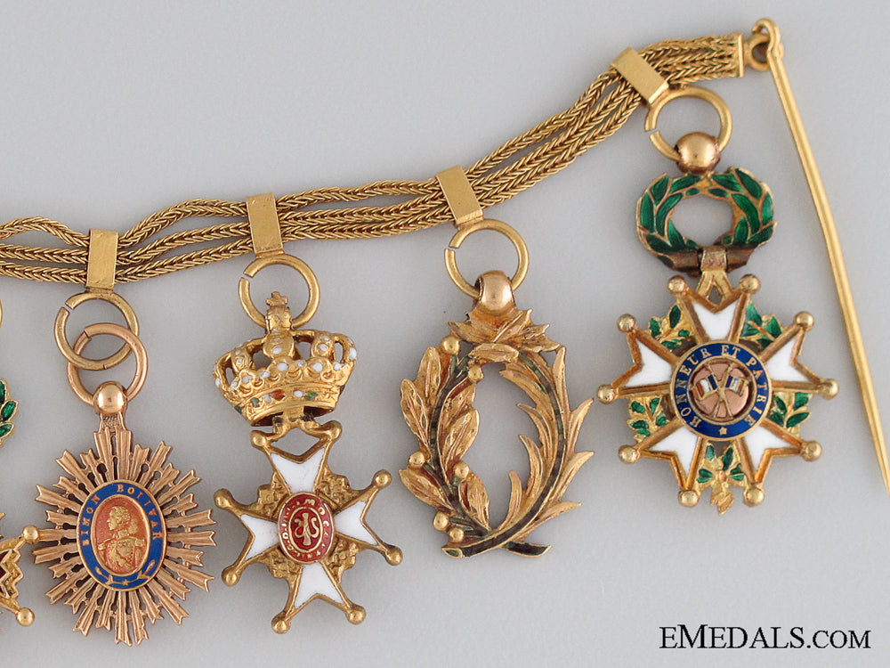 a_early20_th_century_french_gold_miniature_group_of_nine_img_03.jpg53455730baaa6