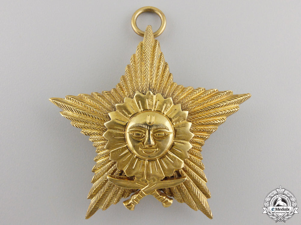 a_nepalese_order_of_gorkha_dakshina_bahu;_grand_cross_img_03.jpg556611055b28f