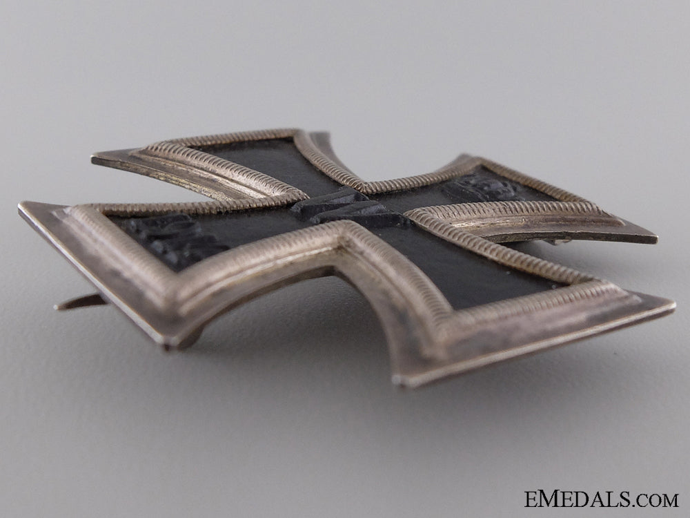 1914_iron_cross_first_class;_marked800_silver_img_03.jpg53d7d0588a2e3