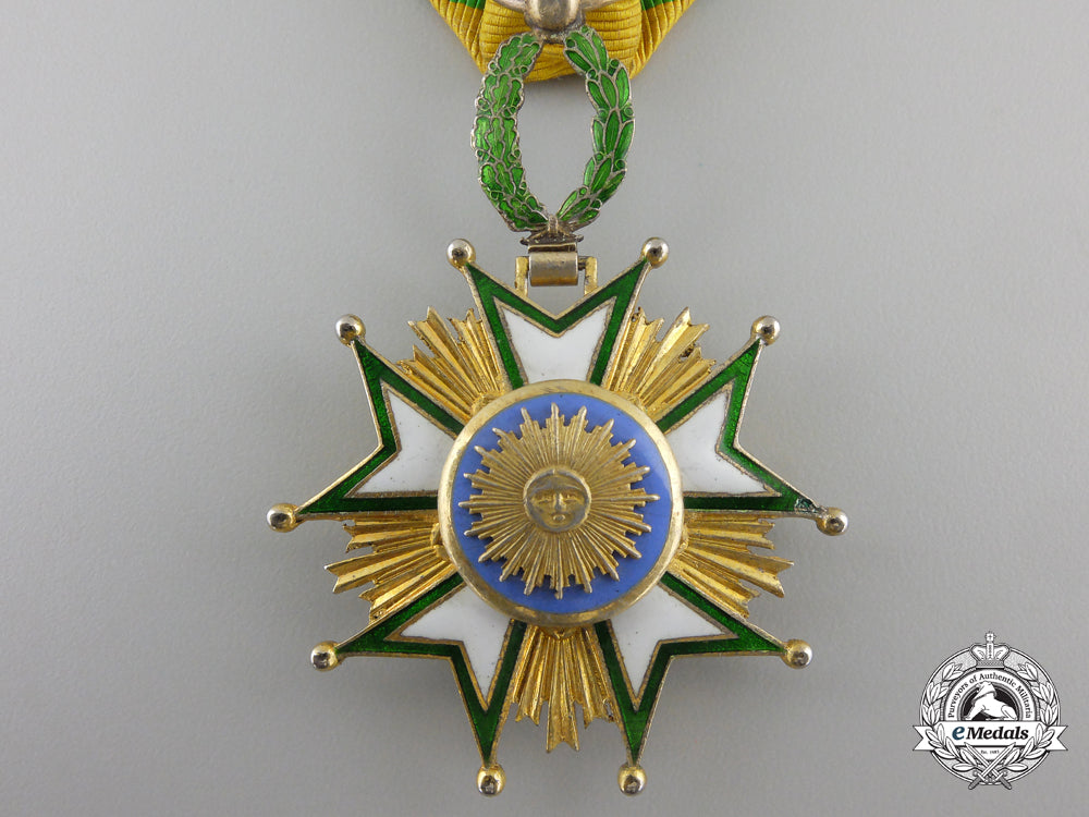 an_iranian_order_of_the_crown;4_th_class_officer_img_03.jpg55cb9932eb5c3