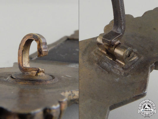 a_bronze_grade_close_combat_clasp_by_funcke&_brüninghaus_img_03.jpg5588486917cfc