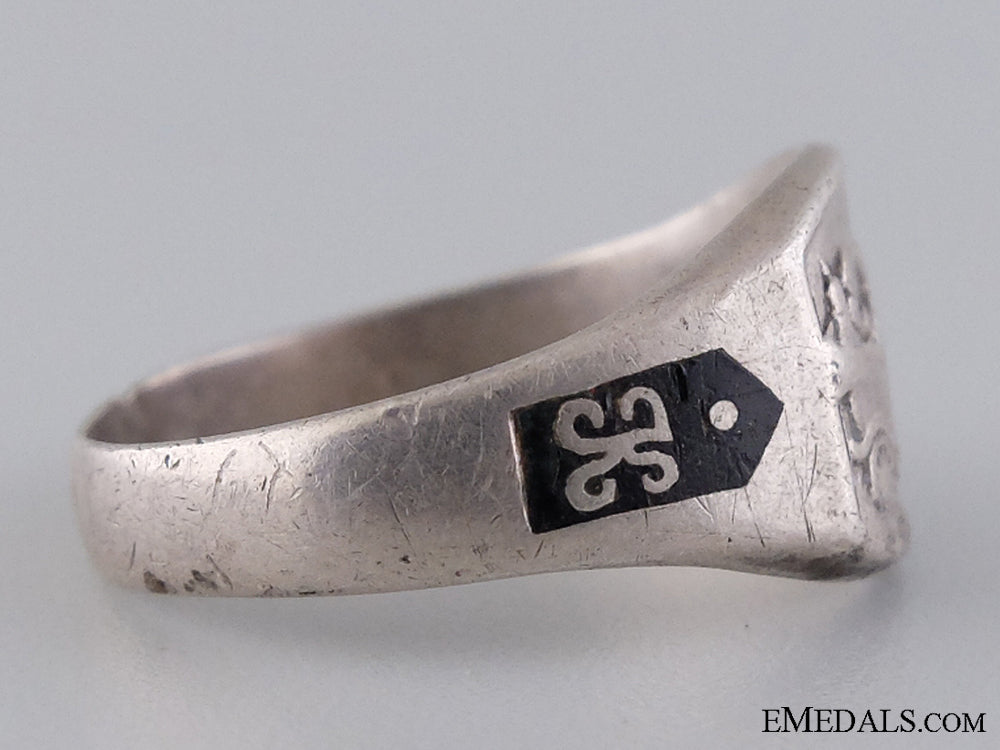 an_extremely_rare_wwi_military_car_driver’s_silver_ring_img_03.jpg54468c8ccf168