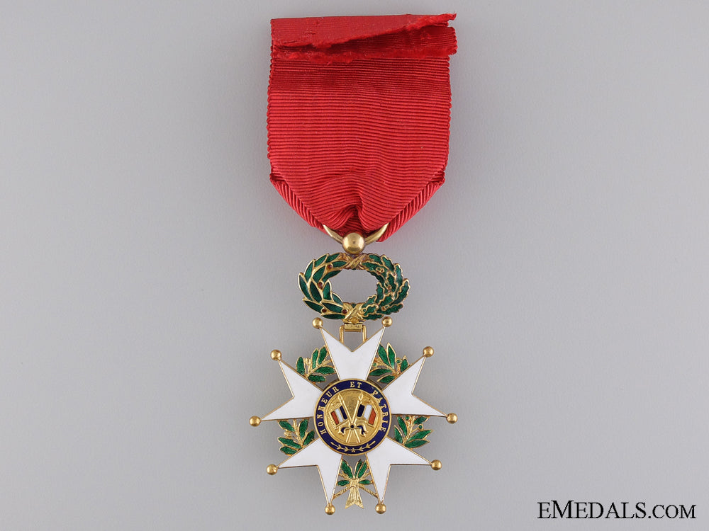 a_french_legion_d'honneur_by_cartier;_officer's_badge_img_03.jpg54008af5d4a61