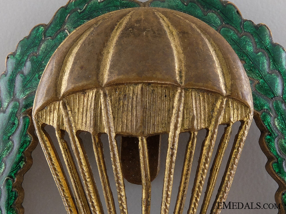 a_rare_wwii_hungarian_master_parachutist’s_breast_badge_img_03.jpg5457f6b4aa443