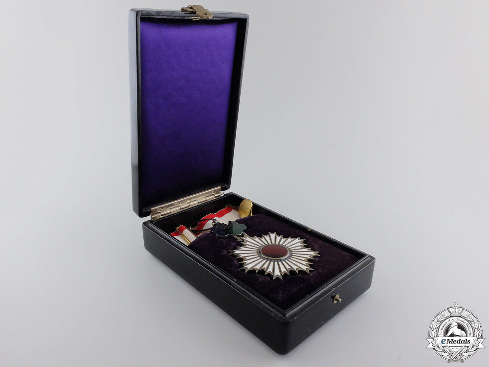 a_japanese_order_of_the_rising_sun;3_rd_class_commander_img_03.jpg559e69983cbc3_1