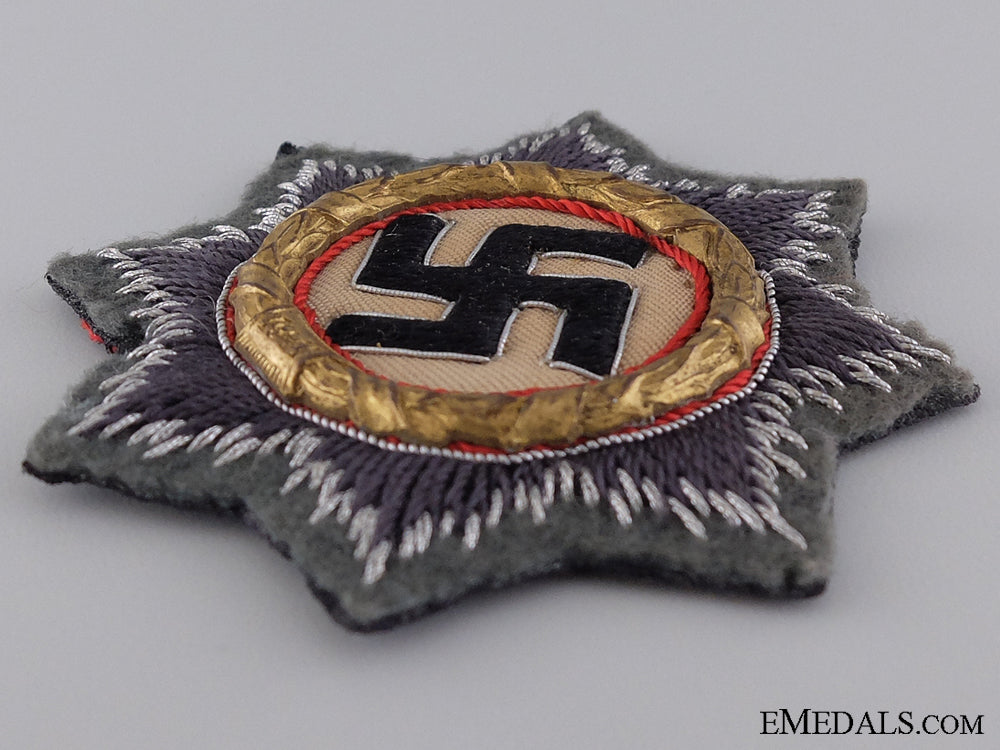 an_army_issue_german_cross_in_gold_img_03.jpg543307e6126ba