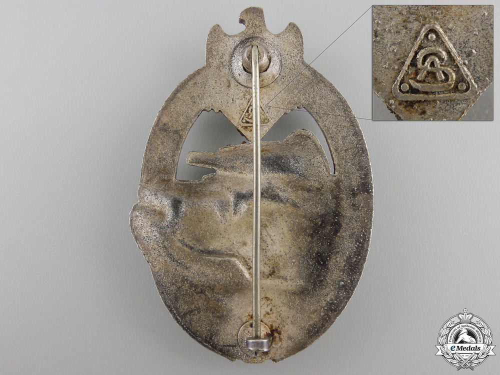 a_silver_grade_tank_badge_by_adolf_scholze_img_03.jpg55c8fd4565cc0