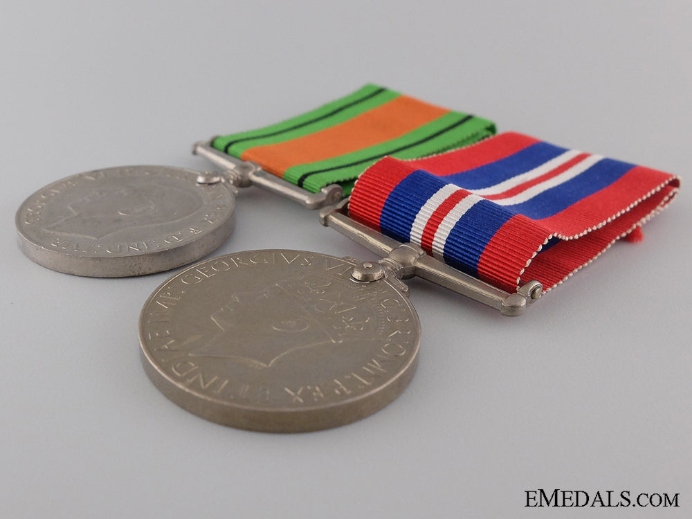 a_pair_of_second_war_british_war_medal_img_03.jpg54258a3124f7c